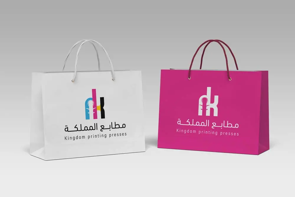 طباعة شعارات مخصصة على الأكياس بجودة عالية في الرياض