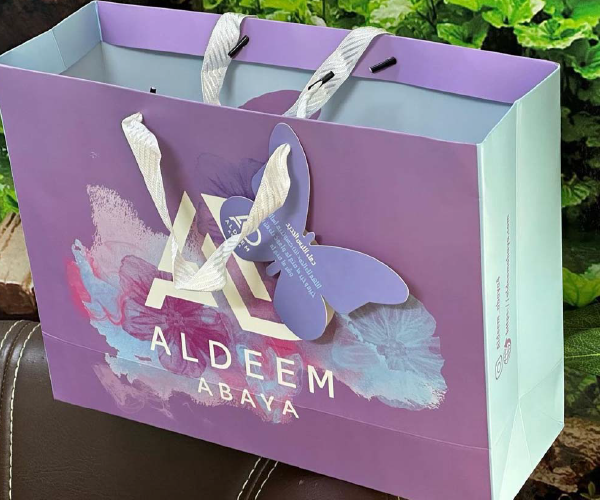 طباعة كيس ورقي مخصص للمنتجات أو الهدايا في الرياض